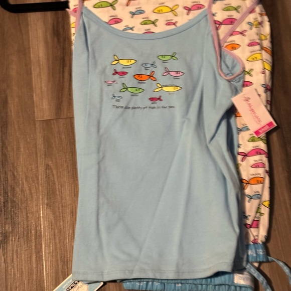 Plenty of fish in the sea pajama set - Picture 2 of 3